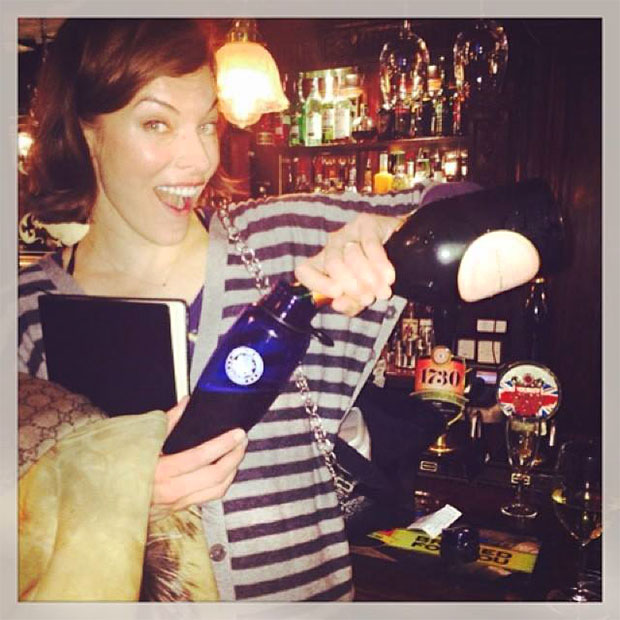 Звезды в соцсетях: Кейт Аптон, странный Шерлок и пьянки